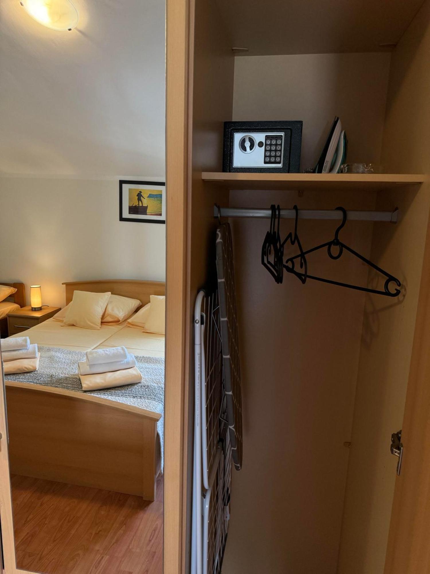 Pag Vero Apartments Pag Town Eksteriør bilde
