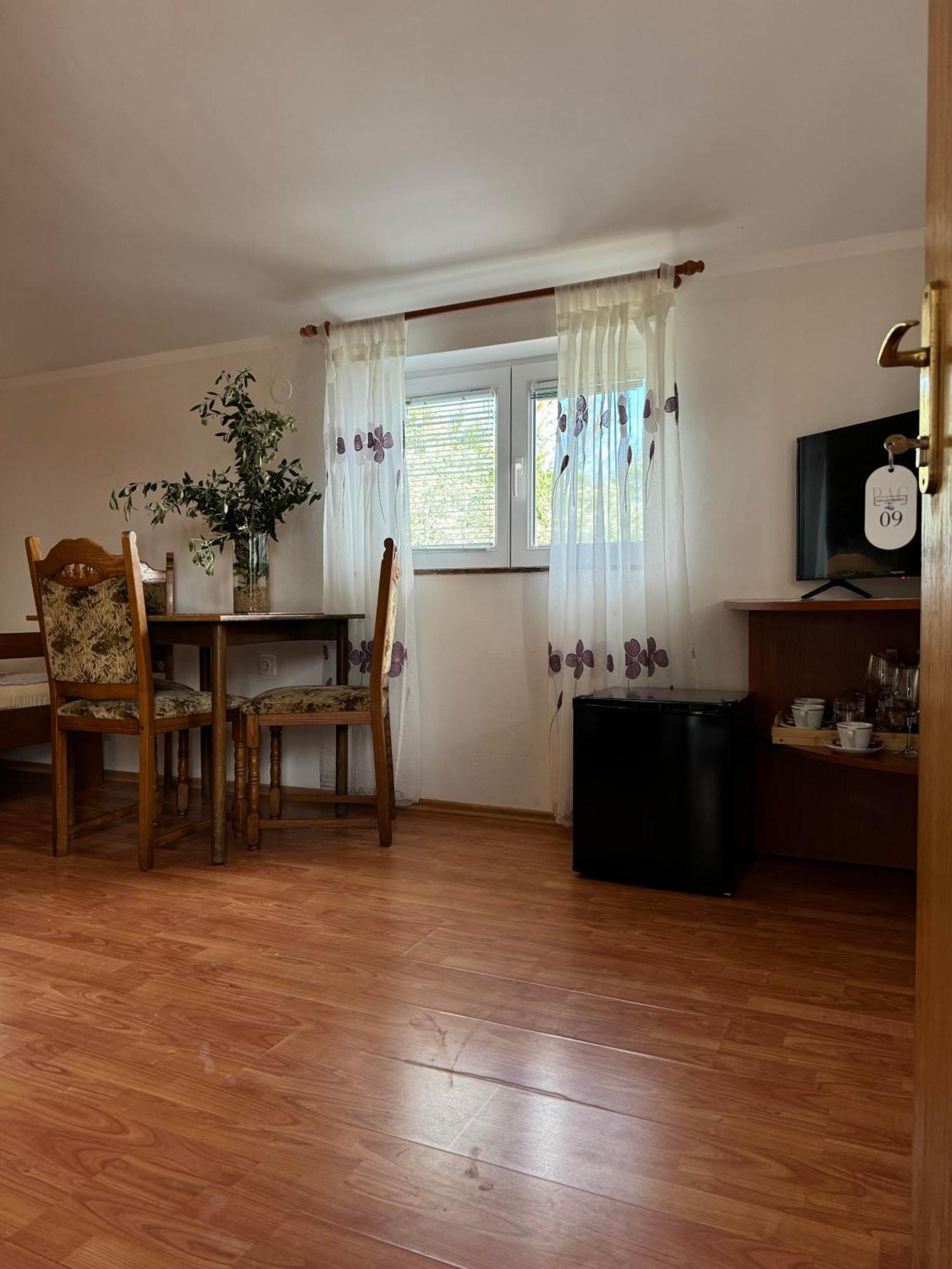Pag Vero Apartments Pag Town Eksteriør bilde