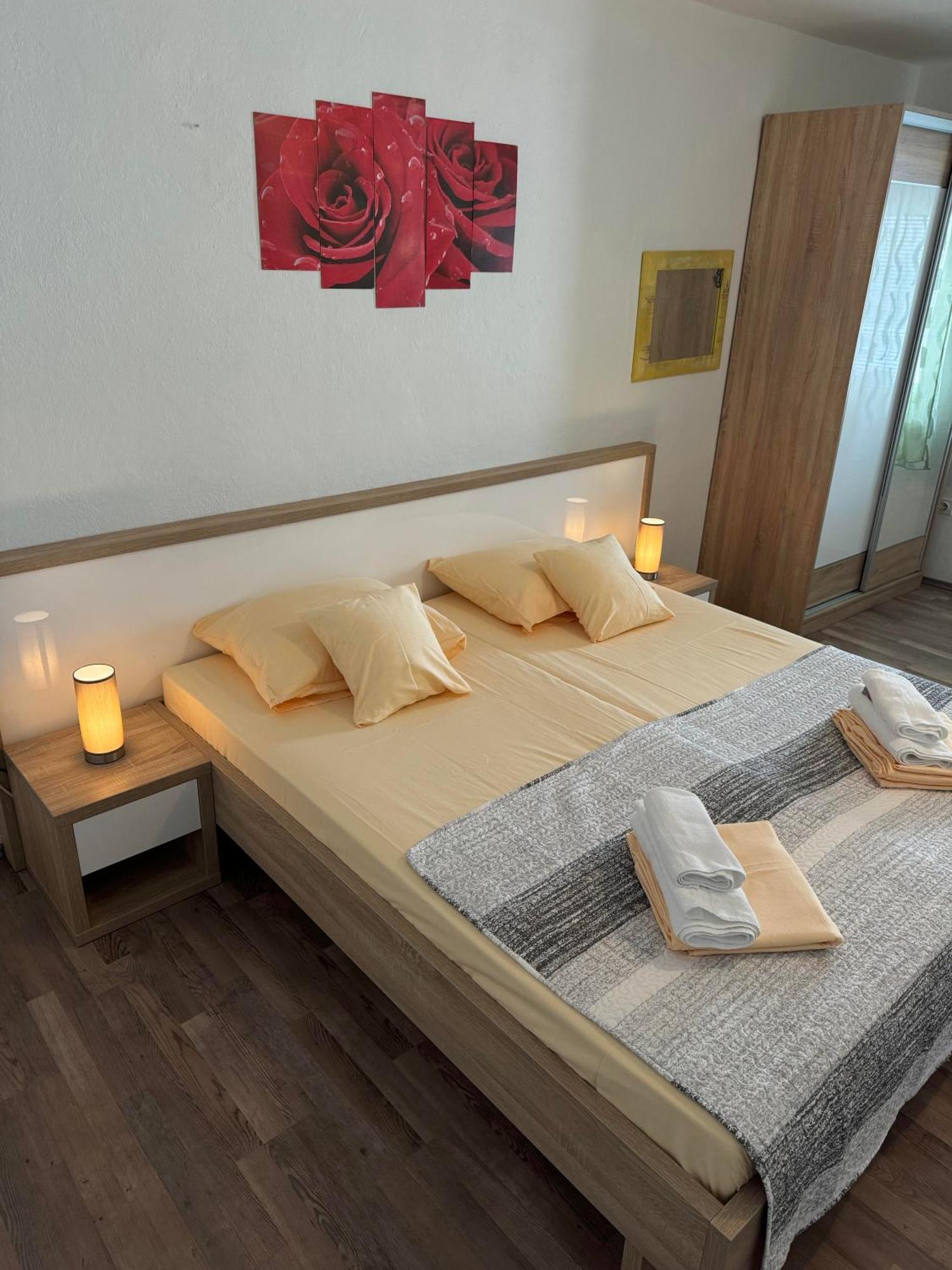Pag Vero Apartments Pag Town Eksteriør bilde